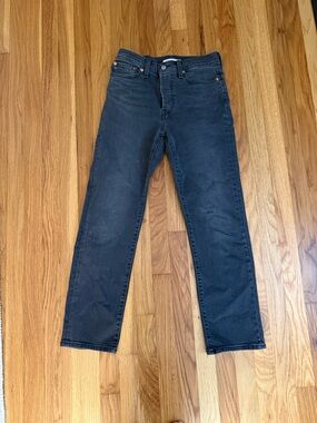 Levi Wedgie Straight Jeans in Washed Black